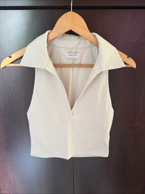 Babaton Cream Collared V-Neck Sleeveless CROP Top - Size S
